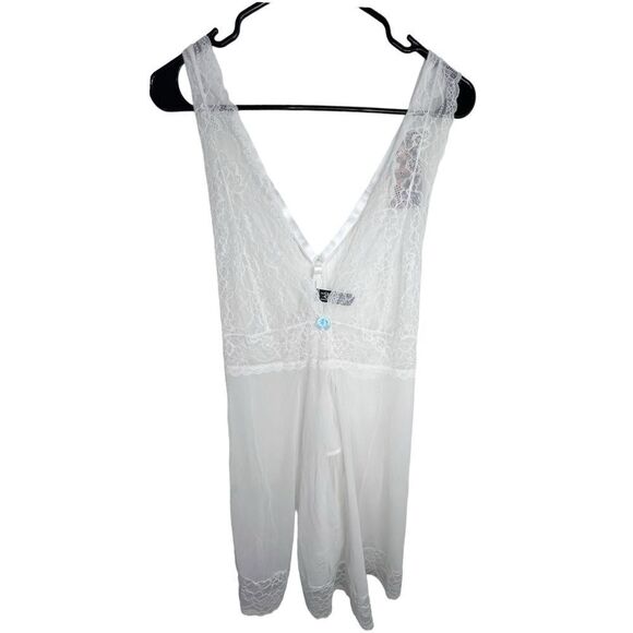 NWT Escante Collection White Sheer Lingerie Set With Attached Thong - Picture 1 of 6